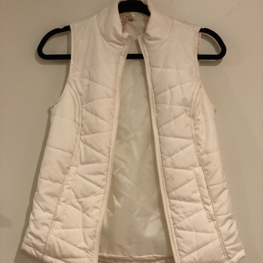 White vest